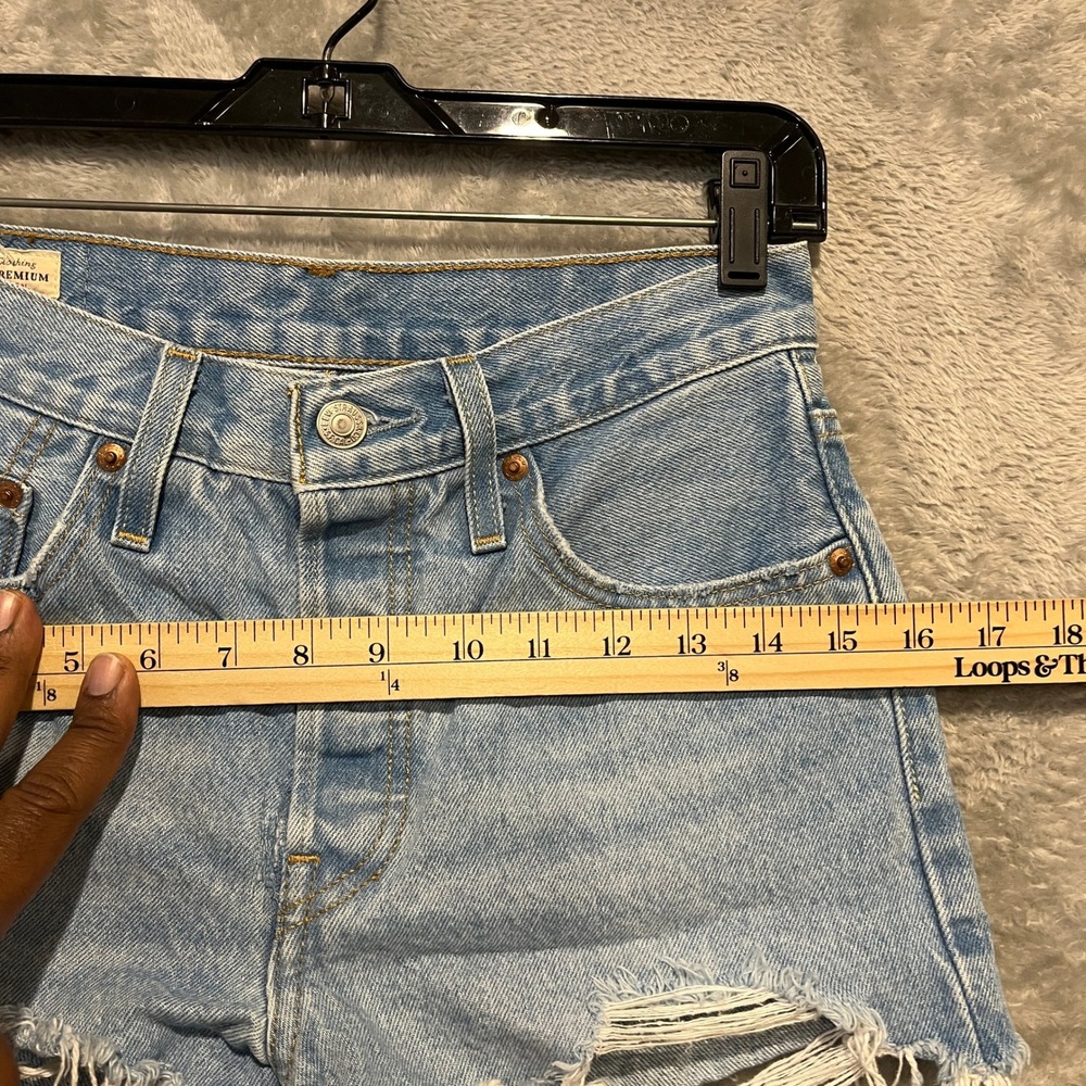 Levi's 501 Original Shorts Womens 25 Blue Denim High Waisted Distressed Cut Off - Picture 5 of 11